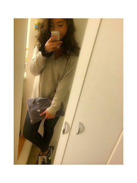 「アイテム（クラッチバッグ）」を使った、ゆうみんさん（レディース・171cm）の冬コーディネート