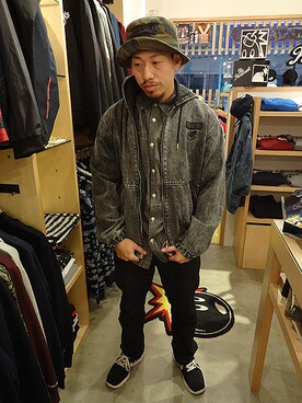 「INTERBREED」｜「アイテム（その他アウター）」を使った、ブラックストアさん（メンズ・170cm）の秋コーディネート