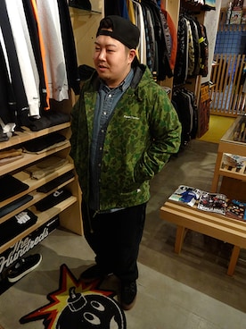 「Back Channel（バックチャンネル）のアイテム（その他アウター）」を使った、ブラックストアさん（メンズ・169cm）の冬コーディネート