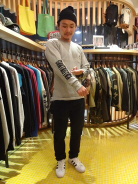 「 Tシャツ」｜ブラックストアさん（メンズ・162cm・20代）の春コーディネート