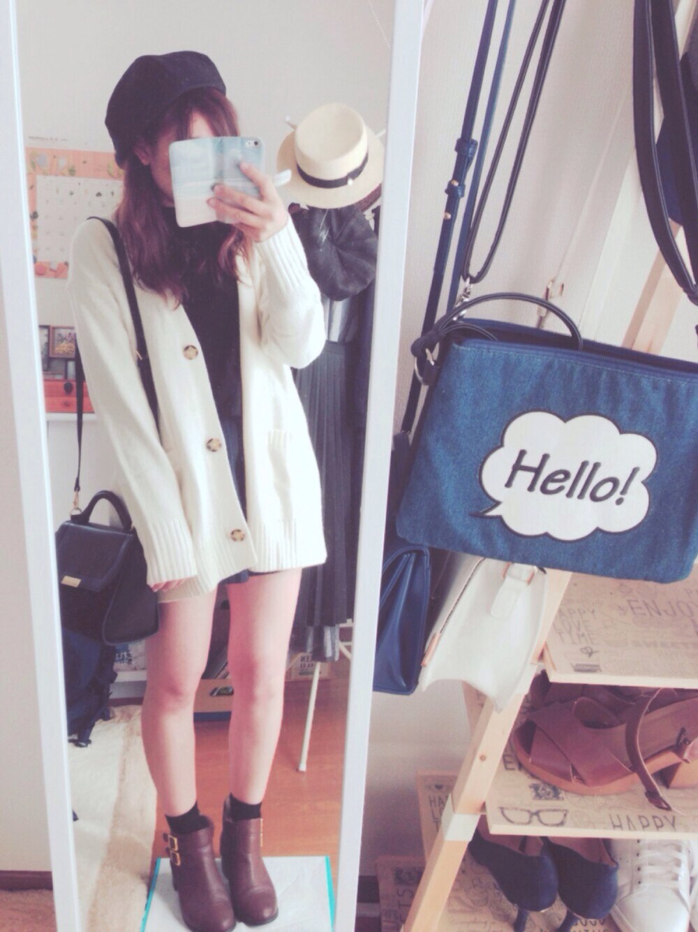 「休日スタイル、オトナカジュアル、simple、ブラック、オーバーサイズ、ニット、ブーツ、ベレー帽、プチプラ、UNIQLO」｜「niko and...のオリジナル スタッズ付きベレー【niko and ...】（ハンチング/ベレー帽、ブラック系）」を使った、sakikoさん（レディース・159cm）の秋コーディネートの1枚目の写真
