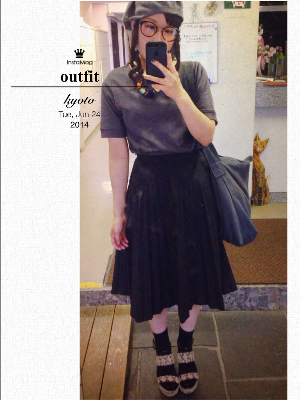 「ブラック、グレー、プリーツスカート、シック」｜「MHL.のHEAVY CANVAS BAG（ショルダーバッグ、ブルー系）」を使った、YUN_さん（レディース・155cm）の夏コーディネートの1枚目の写真
