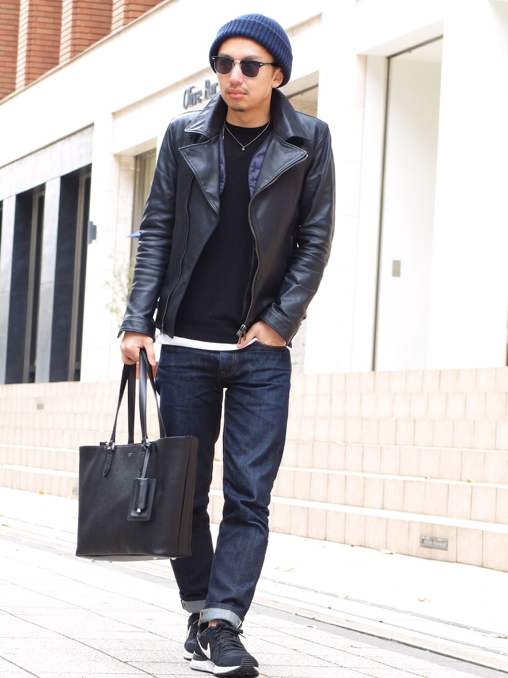 「シンプル、オトナカジュアル、ユニクロ、スニーカーコーデ、ライダース、ootd、プチプラ、ナイキ、ニット帽」｜「LOUNGE LIZARDのHORSE HIDE COLOR ON COLOR JKT（ライダースジャケット、ブラック系）」を使った、kenさん（メンズ・170cm）の冬コーディネートの1枚目の写真