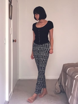 「部屋着」｜「アイテム（アクセサリー）」を使った、ALIさん（レディース・163cm）の秋コーディネート