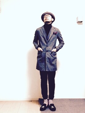 「黒タートルネック」｜「アイテム（チェスターコート）」を使った、オオヒラさん（メンズ・170cm）の冬コーディネート