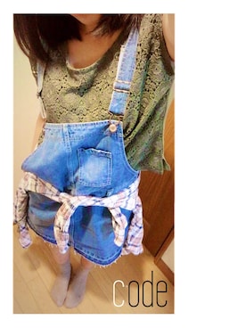 「アイテム（サロペット/オーバーオール）」を使った、achanpuqさん（レディース・161cm・10代）の秋コーディネート