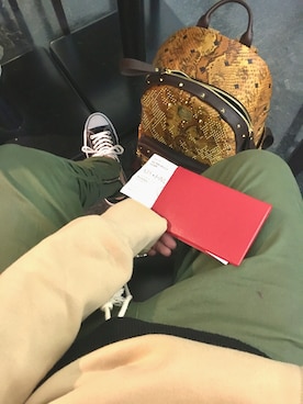 「REPRESENT（リプレゼント）のアイテム（パーカー）」を使った、GOSGMさん（メンズ・173cm）の秋コーディネート