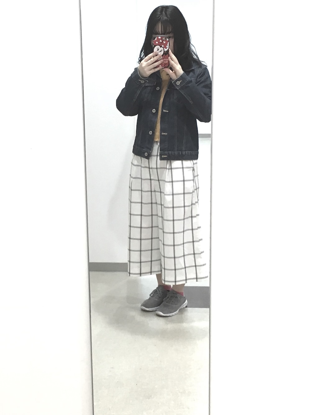 「おさがり」｜「しまむらのアイテム（パンツ、ホワイト系）」を使った、はむはむさん（レディース・153cm）の春コーディネートの1枚目の写真