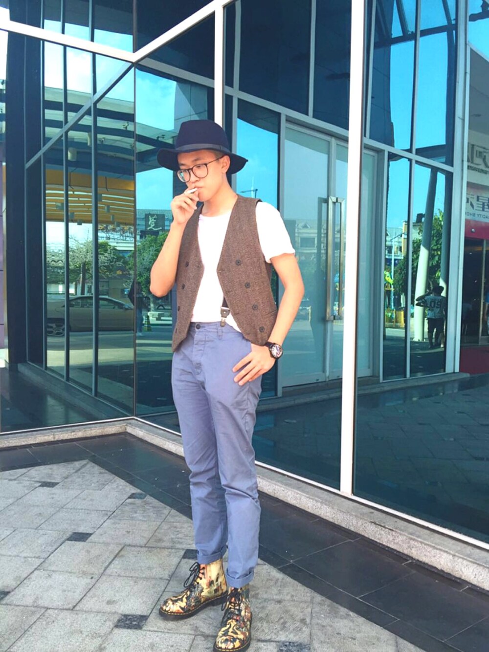 「summer、7月WEAR夏のサンダル祭り、afternoon、Dynal Town」｜「Yohji Yamamotoのアイテム（キャップ、ブラック系）」を使った、JamesKaWangLai黎さん（メンズ・178cm）の夏コーディネートの1枚目の写真