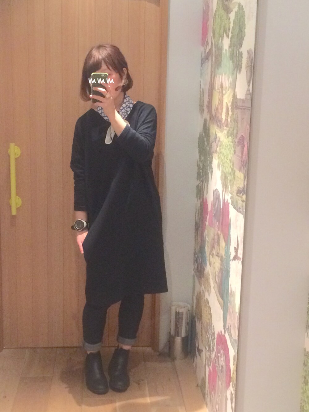 「オトナカジュアル、シンプル、春コーデ、黒、お花見、ワンピース、ラクチンコーデ、バンダナ、スント」｜「zootieのアイテム（ワンピース、ブルー系）」を使った、mmi⚘さん（レディース・153cm）の春コーディネートの1枚目の写真