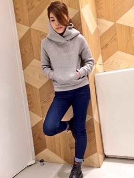 「RAY CASSIN（レイカズン）のビックフードPOパーカー
149812340（ニット/セーター、グレー系）」を使った、CHINATSUさん（レディース・163cm）の冬コーディネート