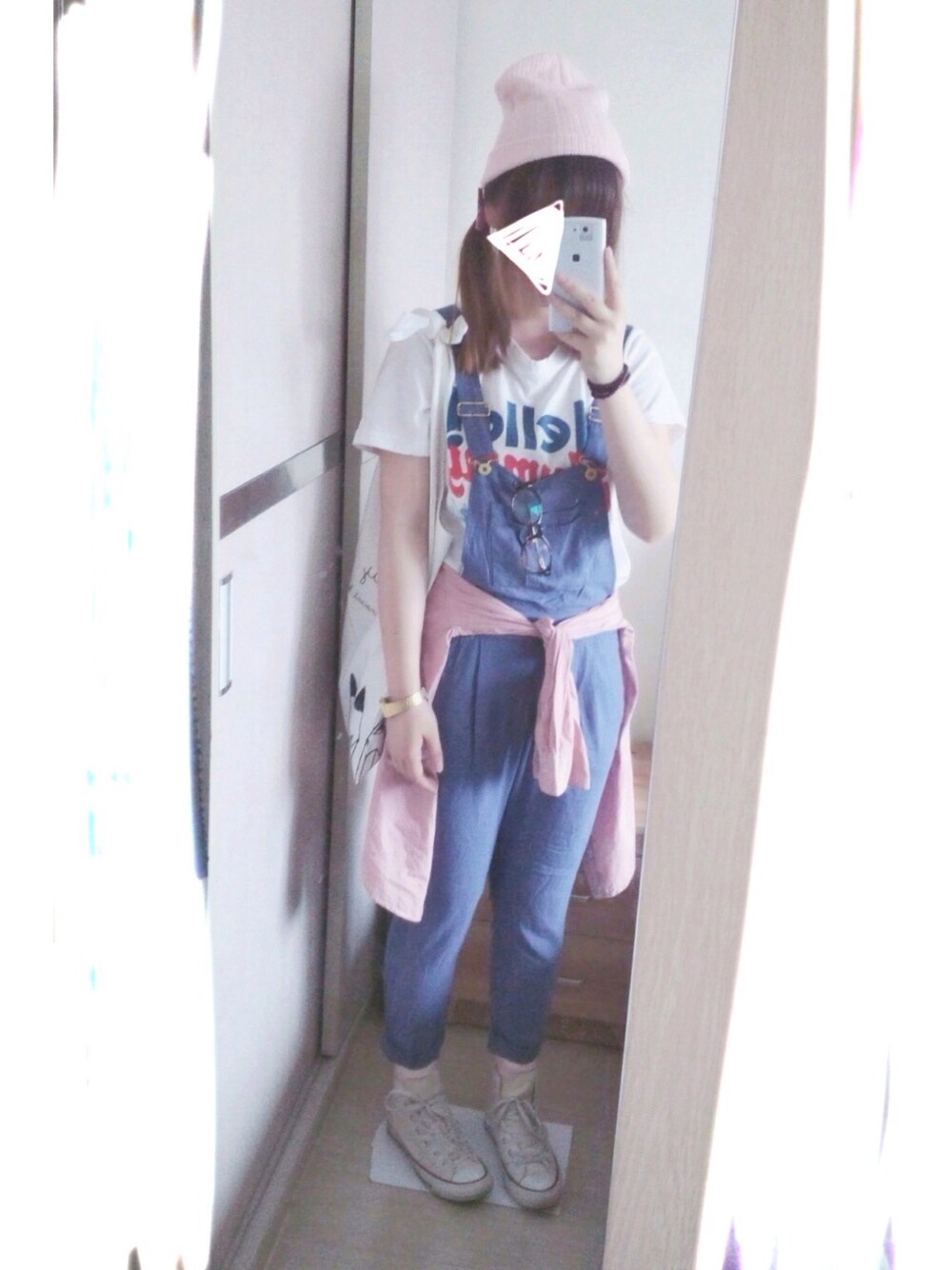 「UNIQLO、converse、merry jenny、jouetie、CASIO、ZOFF、FOREVER 21、Aymmy in the batty girls、ニット帽」｜「Aymmy in the batty girlsのアイテム（Tシャツ/カットソー、ホワイト系）」を使った、m♡さん（レディース・167cm）の夏コーディネートの1枚目の写真