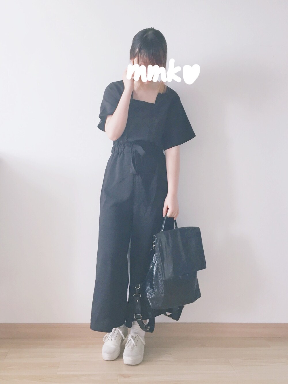 「Kastane、merry jenny、outfit、オトナカジュアル、シンプル、black、夏」｜「merry jennyのノーカラーオールインワン（オールインワン・サロペット、ブラック系）」を使った、m♡さん（レディース・167cm）の秋コーディネートの1枚目の写真
