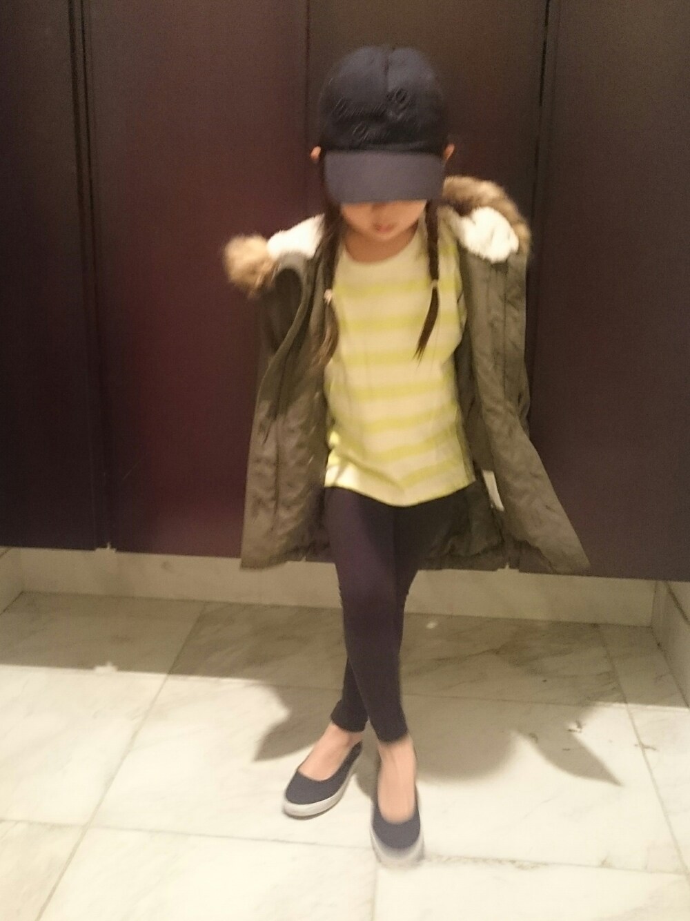 「kids」｜「H&Mのアイテム（その他パンツ、ブラック系）」を使った、wiz_UEさん（キッズ・110cm）の秋コーディネートの1枚目の写真