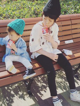 「NEEDLE WORK SOON（ニードルワークスーン）のアイテム」を使った、ロッピさん（キッズ・80cm）の春コーディネート