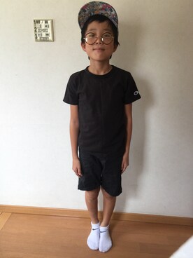 「Champion（チャンピオン）の【CHAMPION】ムジポケットＴシャツ（Tシャツ/カットソー、ブラック系）」を使った、ミニーさん（レディース）の夏コーディネート