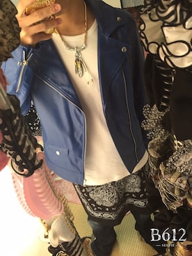 「ブルー x ホワイト」｜「アイテム（ライダースジャケット）」を使った、tatsuyaさん（メンズ・166cm）の冬コーディネート