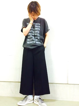 「BEAUTY&YOUTH UNITED ARROWS（ビューティーアンドユースユナイテッドアローズ）のBY タックワイド 9分丈パンツ（その他パンツ、ブラック系）」を使った、Miyu Iwasakiさん（レディース・160cm）の夏コーディネート