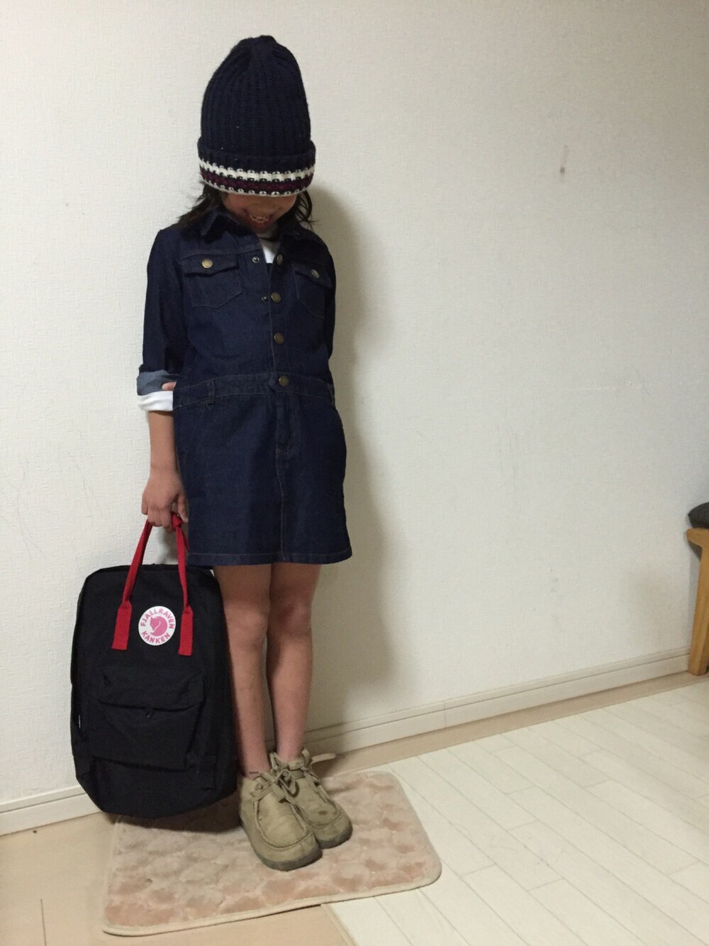「TOMMY HILFIGERのアイテム（ワンピース、ブルー系）」を使った、獅子舞さん（キッズ・126cm）の春コーディネートの1枚目の写真