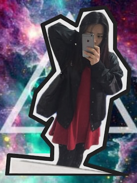 「アイテム（チュニック、レッド系）」を使った、殁厸姬さん（レディース・160cm）の春コーディネート