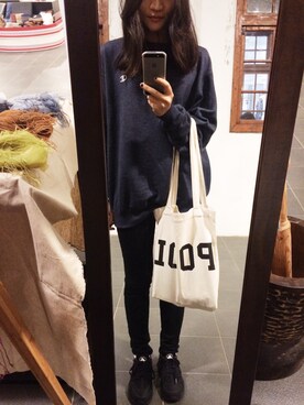 「Champion（チャンピオン）のアイテム（その他トップス、ブルー系）」を使った、Mさん（レディース・165cm）の冬コーディネート