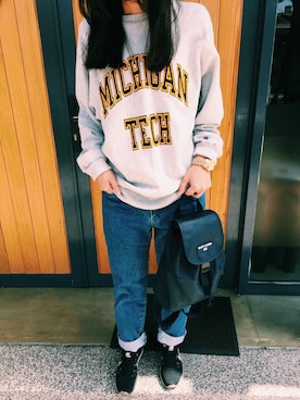 「Champion（チャンピオン）のアイテム（スウェット、グレー系）」を使った、Mさん（レディース・165cm）の冬コーディネート