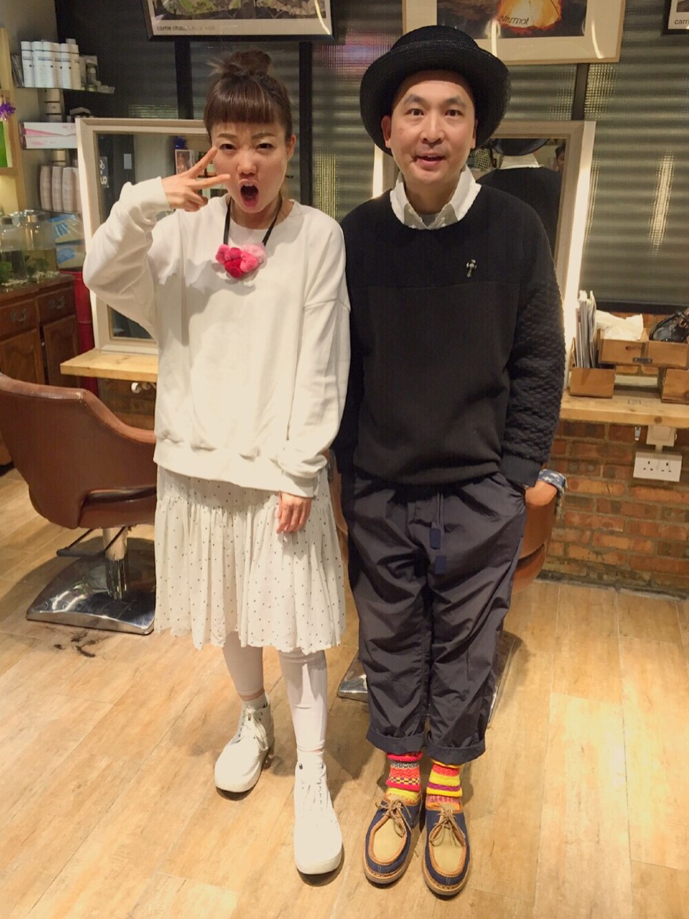 「NEIGHBORHOOD、White Mountaineering、yuketen、Tokyo bopper、black and white、ootd、hkgirl、hkboy」｜「TOKYO BOPPERのアイテム（スニーカー、ホワイト系）」を使った、elppaKさん（レディース・161cm）の冬コーディネートの1枚目の写真