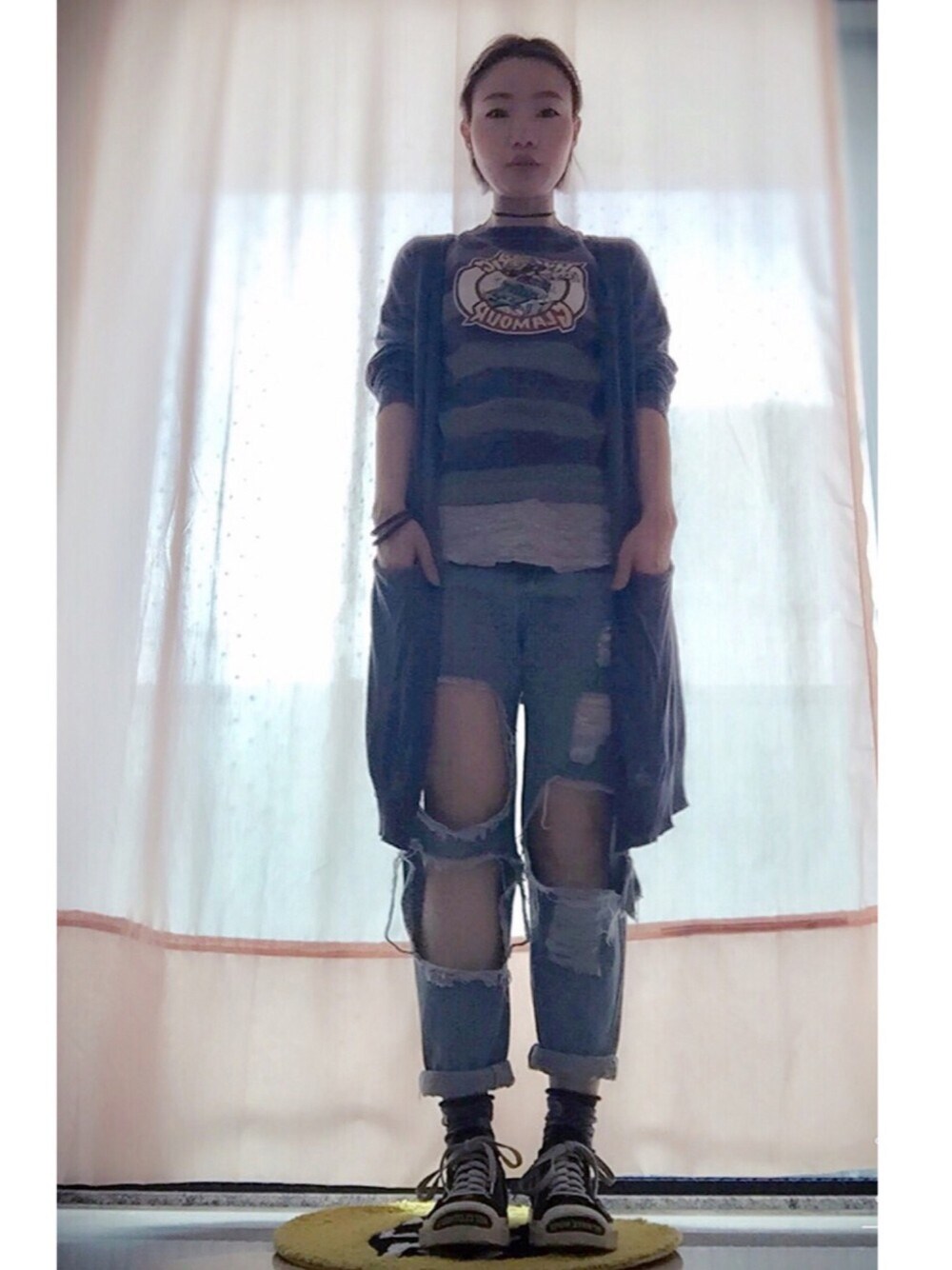 「休日スタイル、シンプルコーデ、hysteric mini、jeans、UNDER COVER、blue、ootd、hkgirl、GAP」｜「HYSTERIC MINIのアイテム（Tシャツ/カットソー、グレー系）」を使った、elppaKさん（レディース・161cm）の秋コーディネートの1枚目の写真