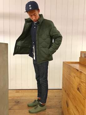 「ノーカラーシャツ」｜「アイテム（ダウンジャケット/コート）」を使った、RYOJIさん（メンズ・174cm）の秋コーディネート