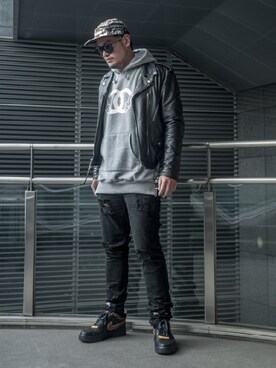 「GIVENCHY」｜HOLLYWOODHEARTBREAKERさん（メンズ・180cm）の冬コーディネート