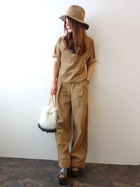 「made in HEAVEN（メイドインヘブン）のアイテム」を使った、レーヴルさん（レディース・160cm）の秋コーディネート