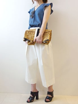 「intoxic.（イントキシック）のアイテム（バッグ）」を使った、レーヴルさん（レディース・160cm）の春コーディネート