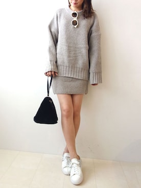 「デートスタイル（WOMEN）」｜「アイテム（スニーカー）」を使った、レーヴルさん（レディース・158cm）の秋コーディネート