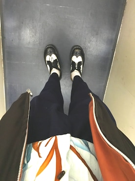 「アイテム（スタジャン、ブラウン系）」を使った、巧さん（メンズ・163cm）の春コーディネート
