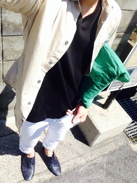 「UNIQLO（ユニクロ）のアイテム（Tシャツ/カットソー、ブラック系）」を使った、賢太郎さん（メンズ・170cm）の秋コーディネート