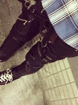 「blackmeansのアイテム（その他パンツ、ブラック系）」を使った、Haruka Hatakeyamaさん（メンズ・175cm）の春コーディネート