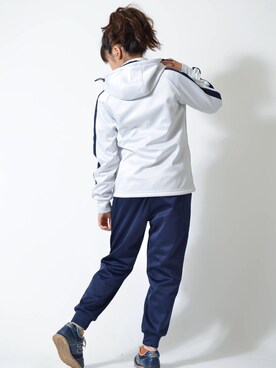 「FILA（フィラ）のアイテム（マウンテンパーカー）」を使った、ピタちゃんさん（レディース・152cm）の秋コーディネート