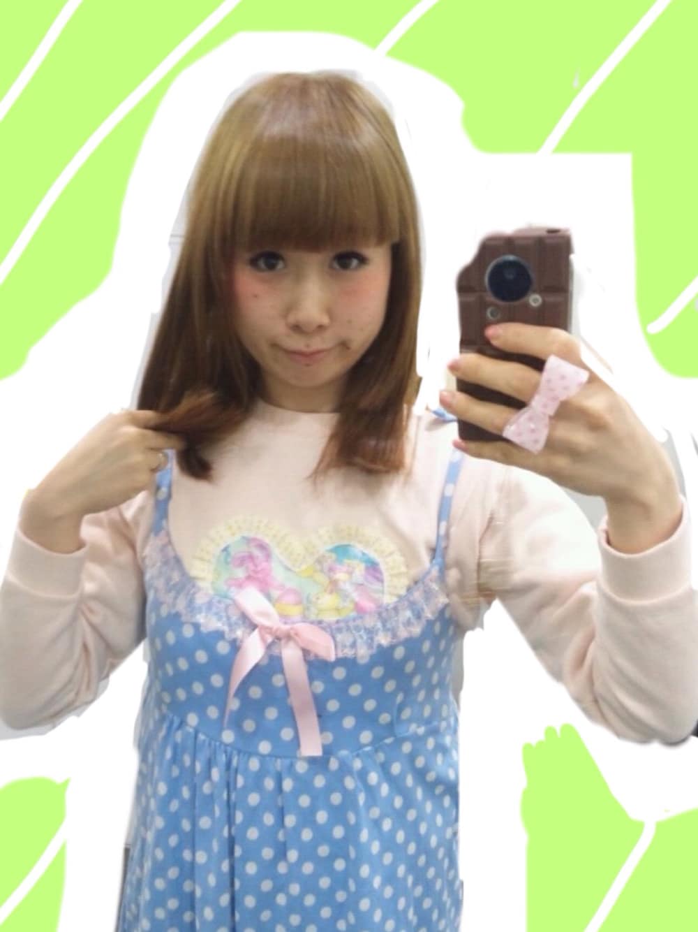「ミディアムヘア、セミロングヘアー、鏡撮り、いつもありがとう、カジュアル、ラフ、日本、日常、フォロワー募集、女の子」｜「Nile PERCHのアイテム（パーカー、オレンジ系）」を使った、鈴木りぇさん（レディース・156cm）の夏コーディネートの1枚目の写真