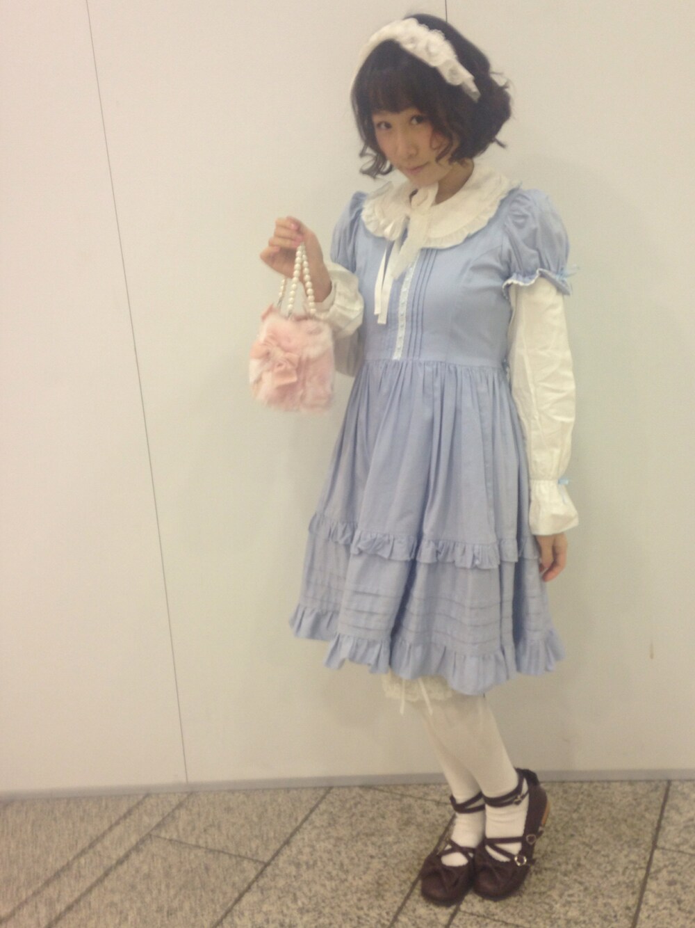 「ロリータ、ロリィタ、lolita、harajuku、TOKYO、Japan、アリス、Alice in wonderland、不思議の国のアリス、アレンジ」｜「M.A.Mのアイテム（ワンピース、ブルー系）」を使った、鈴木りぇさん（レディース・156cm）の冬コーディネートの1枚目の写真
