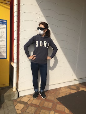 「Ameri（アメリ）のアイテム（スニーカー）」を使った、YOKKOさん（レディース・158cm）の春コーディネート