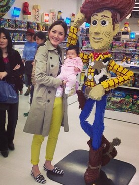 「UNIQLO（ユニクロ）のアイテム（その他パンツ、イエロー系）」を使った、玲実さん（レディース・172cm）の春コーディネート