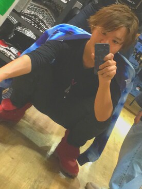 「AZUL by moussy（アズールバイマウジー）のアイテム（スウェット）」を使った、Kateさん（メンズ・181cm）の春コーディネート