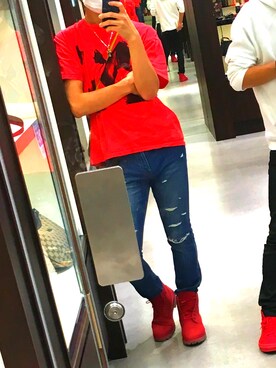 「レッドコーデ」｜「アイテム（ブーツ）」を使った、Kateさん（メンズ・181cm）の春コーディネート