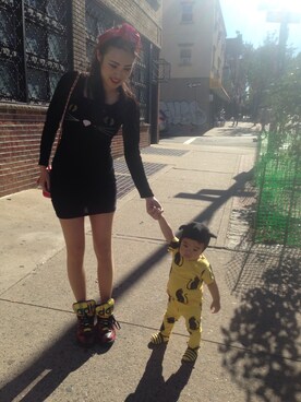 「JEREMY SCOTT（ジェレミースコット）のアイテム（スニーカー、その他）」を使った、Maximusさん（キッズ）の冬コーディネート