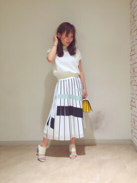 「肌見せ」｜「アイテム（ショルダーバッグ）」を使った、shinozakiさん（レディース・153cm）の夏コーディネート