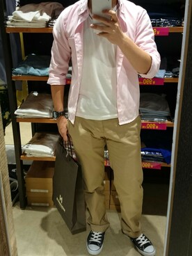 ピンクシャツ チノパン のメンズ人気ファッションコーディネート Wear