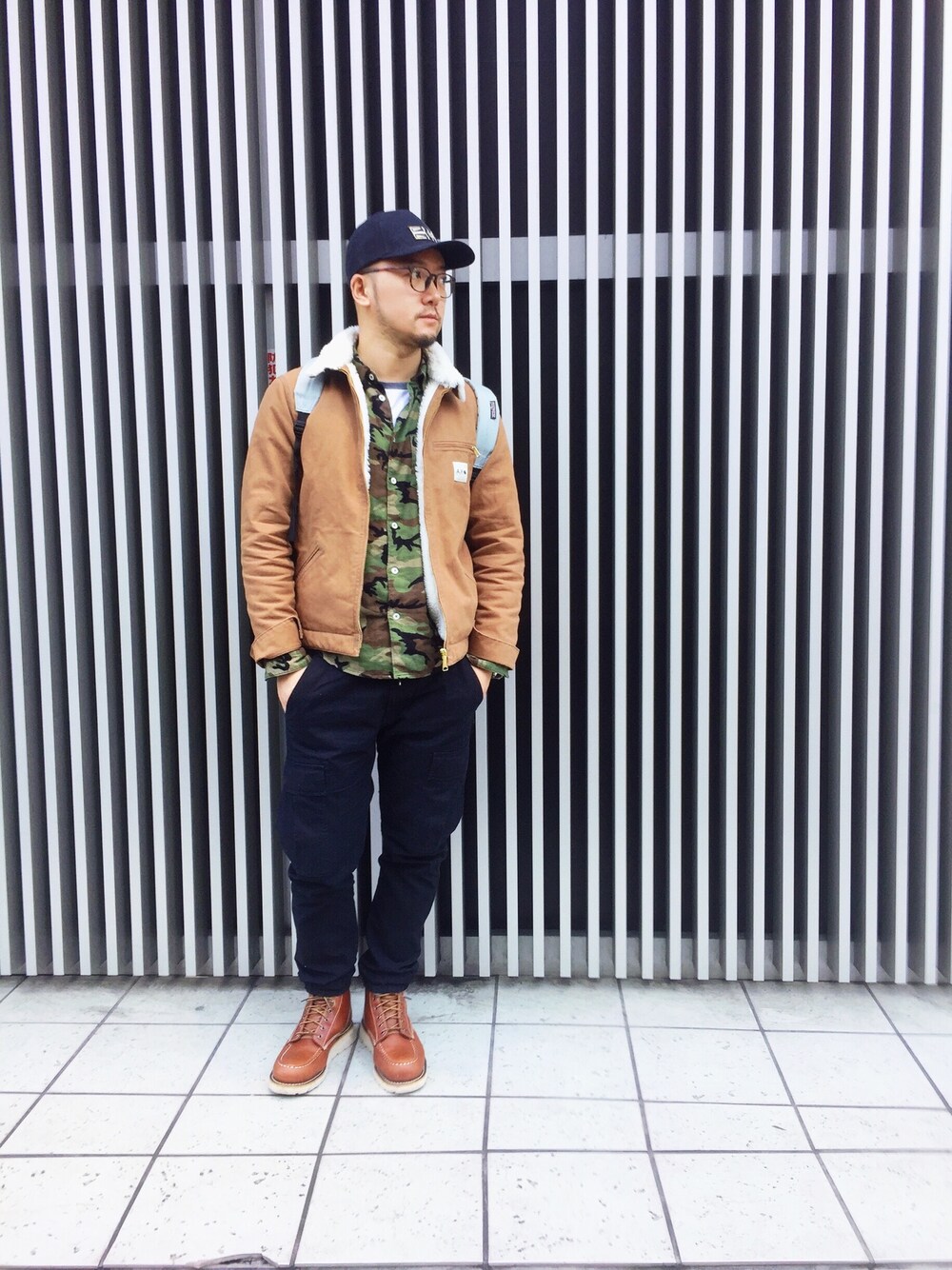 「A.P.C.のアイテム（ナイロンジャケット、ベージュ系）」を使った、蛋妮🐷さん（メンズ・175cm）の冬コーディネートの1枚目の写真