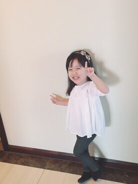 「COS（コス）のアイテム」を使った、Amelieさん（キッズ・100cm）の春コーディネート