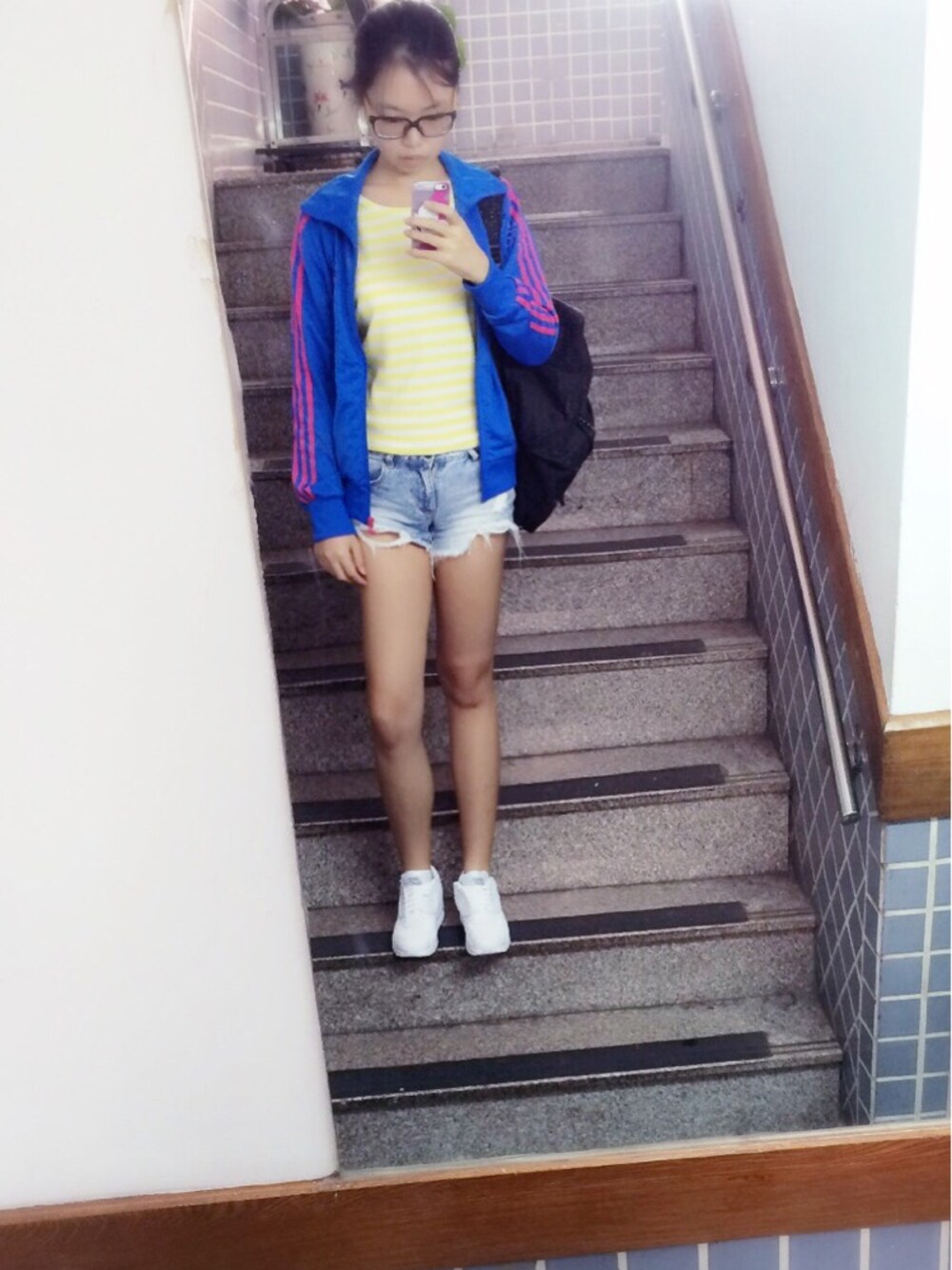 「AIRMAX90、NIKE、adidas、ZARA、MUJI、blue」｜「adidasのアイテム（スタジャン、ブルー系）」を使った、Ivyさん（レディース・170cm）の秋コーディネートの1枚目の写真