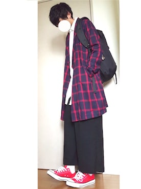 「黒リュック」｜「アイテム（チェスターコート）」を使った、はやたろうさん（メンズ・169cm）の春コーディネート